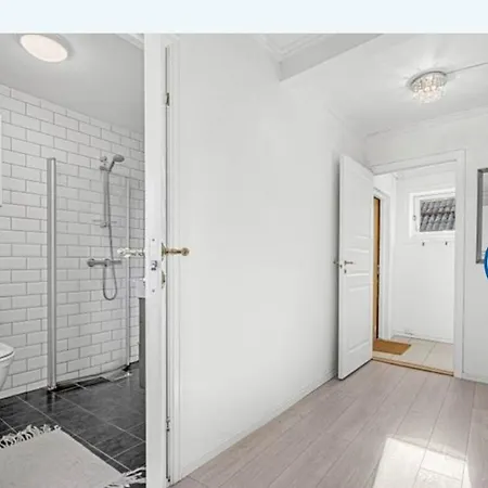 Nice, Cozy Apartment- Close To Everything Apartamento