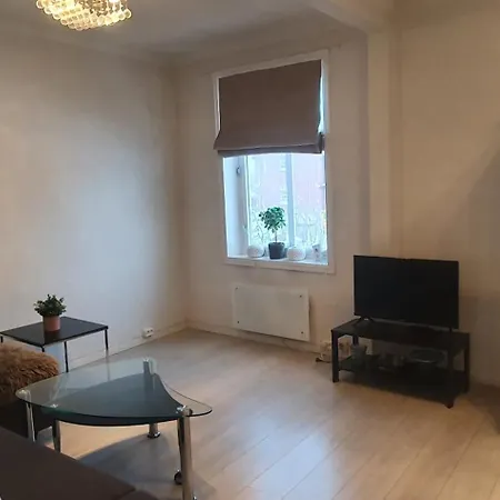 Nice, Cozy Apartment- Close To Everything טרונדהיים